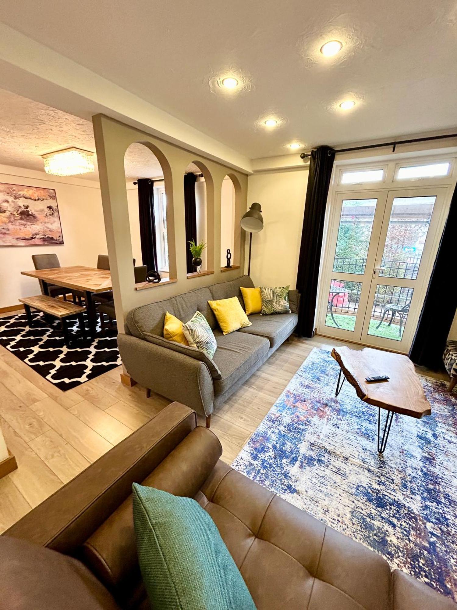Spacious 3 Bedroom Apartment Close To Marina, 2 Parking Spaces, Kingsize Or Single Beds Σαουθάμπτον Εξωτερικό φωτογραφία